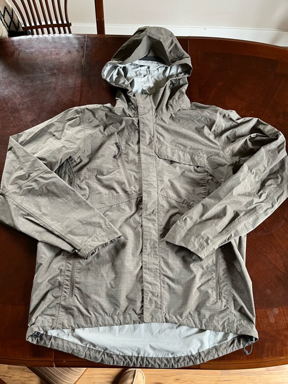 The North Face Gray Hooded Vented Adjustable 100% Nylon Rain Jacket Hyvent 2.5L